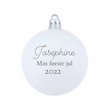 Julekugle i glas med barnets fødselsdata indgraveret MAT Hvid