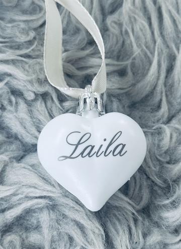 Julekugle hjerte med gravering HVID