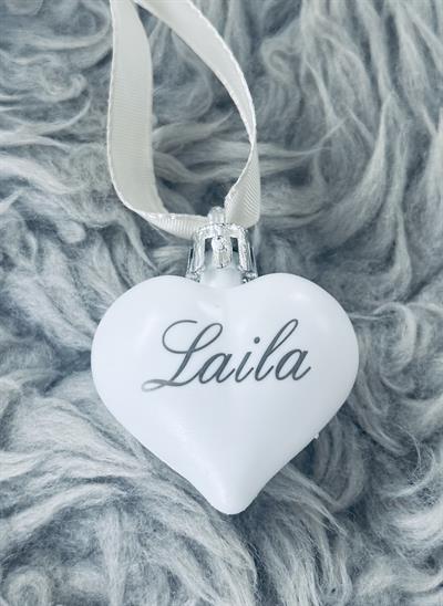 Julekugle hjerte med gravering HVID
