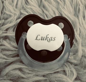 BABYNOVA sut med navn str 2 ANATOMISK SILIKONE