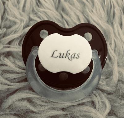 BABYNOVA sut med navn str 2 ANATOMISK SILIKONE